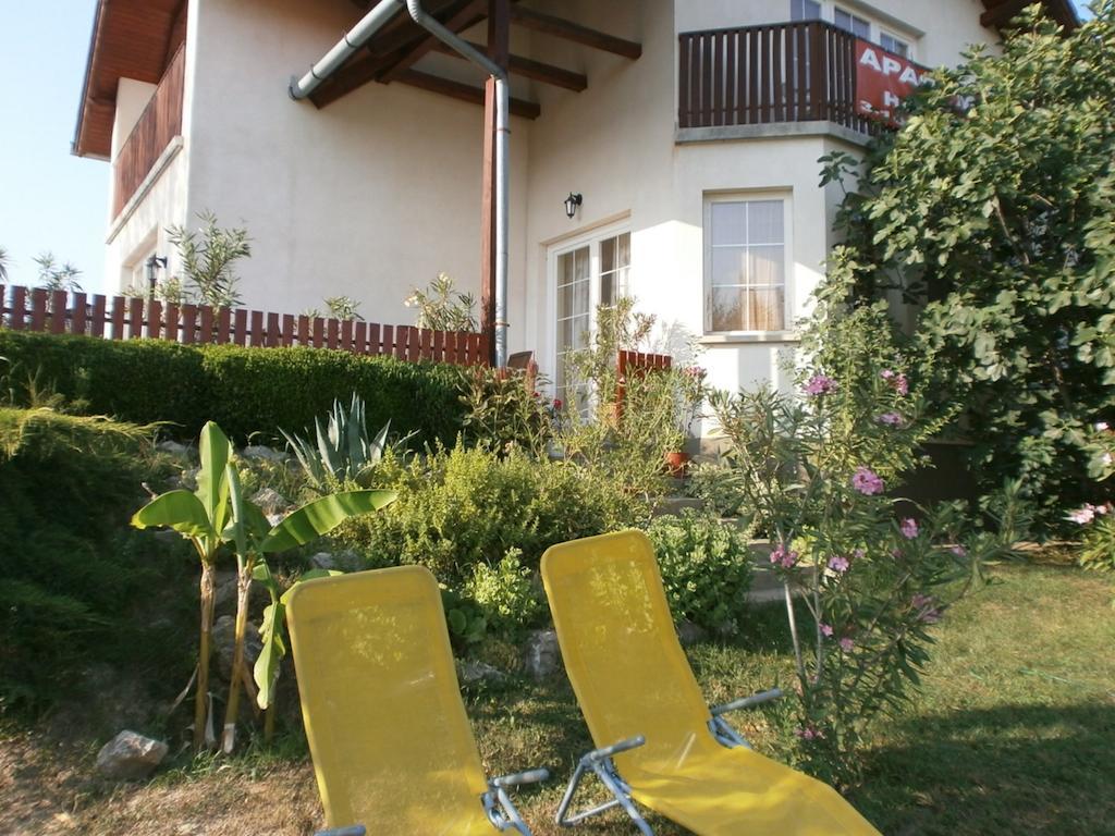 Feher Rozsa Apartman Cserszegtomaj Bagian luar foto